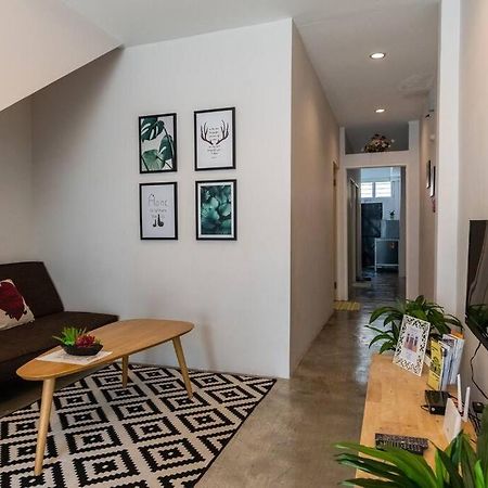 New Granny Cozy House Georgetown 2-6Pax Villa Kültér fotó